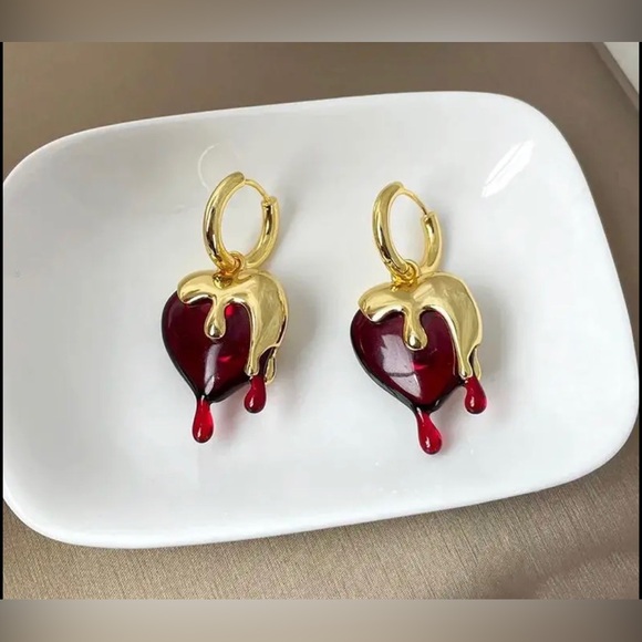 ❤️ Melting Gold over Red Heart Dangle Earrings - Picture 6 of 8
